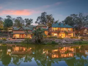 Summit Green Lake Tea Resort & Spa