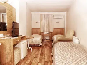 Serenti Hotel