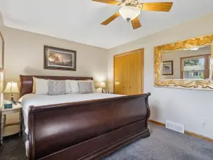 Charming 4-bedroom house with High Speed WiFi in Marion