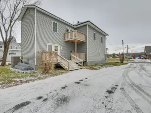 Bright and Modern Home 2 Mi to Presque Isle Airport