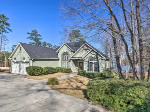 Luxe Lake House w/ Pool & Dock on Deep Water Cove!