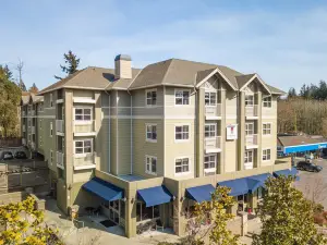 Marshall Suites