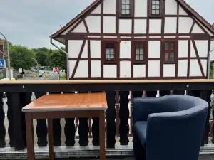 恩格爾-南法賓館