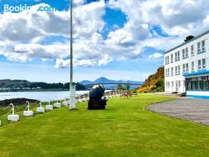 Lochalsh Hotel with Views Doors Open at 4pm
