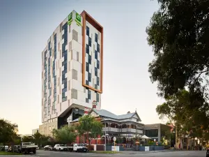 Holiday Inn WEST PERTH by IHG