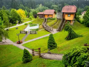 Korošec Apartments and Wellness Centre