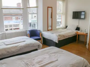 Oscar Lodge