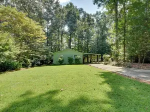 Peaceful Lake Hartwell Hideaway w/ Boat Dock!