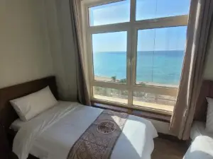 Royal Beach Apartment