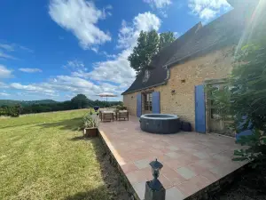 Charmant Gîte en Pleine Nature. Tout y est Pour Vous Détendre !