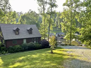 Beautiful Lake Home - Great view, on the water
