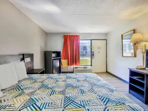 โมเทล 6 แอชแลนด์ เวอร์จิเนีย