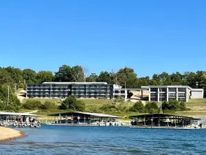 รีสอร์ตเลคนอร์ฟอร์ค