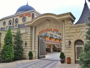 Manor Luxury Hotel Baku