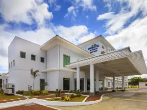 Microtel by Wyndham South Forbes Near Nuvali