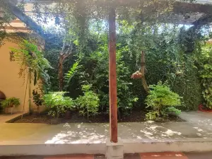 阿祖拉精品酒店