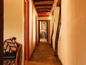 Casita Mistica A Southwest Adobe Field Home