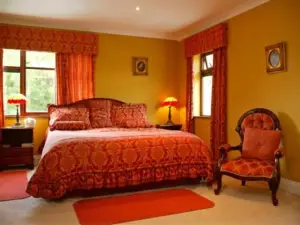 Hanora's Cottage Guesthouse and Restaurant