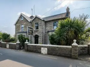 Riverdale House B&B