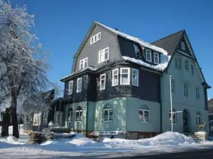 Gasthof & Hotel Hirsch
