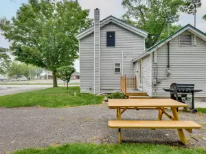 Point Breeze Vacation Rental, Walk to Lake Ontario