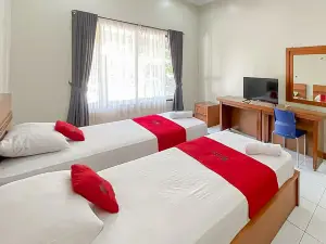 RedDoorz near Exit Toll Kalijati Subang