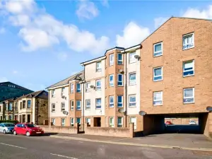 Luxurious Ensuite Flat with Free Parking