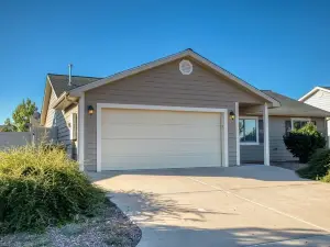 Private Home In Snowflake
