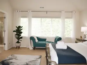 Expansive Kitchen and Basketball Court - Elegant Craftsman Escape