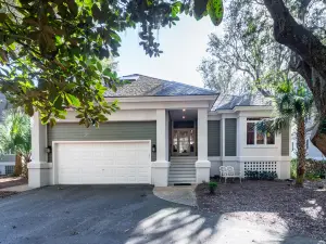 Stunning Golf Course Views and Spacious Deck - Elegant Coastal Retreat