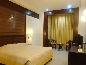 Hotel Royal Residency