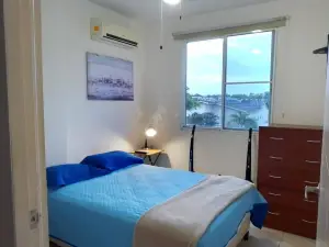 Room in Guest Room - Room in Comfortable Apartment Located on the Beach Very Close to the City
