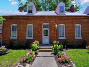 Conrad Schuch House