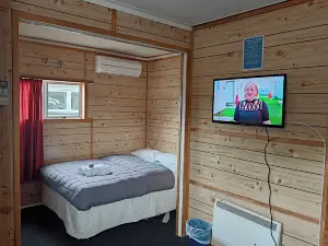 Pipers Ski Lodge