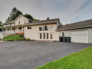 Sauna, Spa & Stargazing: Coudersport Home!