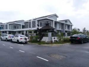 Vvip Homestay Villa Proton City