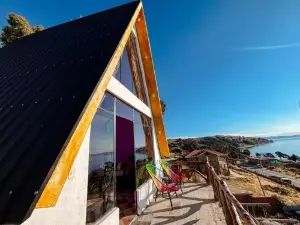 Hostal Sol y Lago