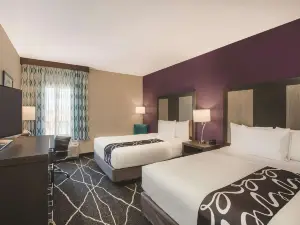 La Quinta Inn & Suites by Wyndham Dallas Northeast-Arboretum
