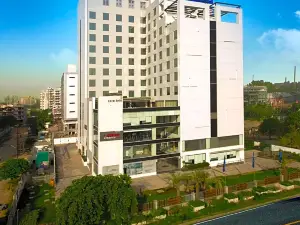 Golden Tulip Vasundhara