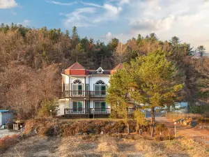 Hongcheon Vivaldi Castle Pension
