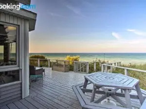 Lakefront Montague Cottage on a Private Beach!