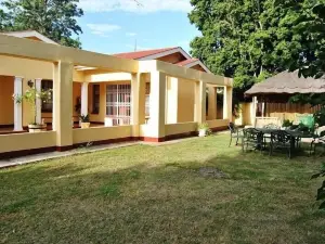 Pelloyd Bed and Breakfast