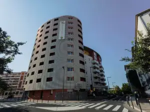 佩皮尼揚阿塞斯飯店