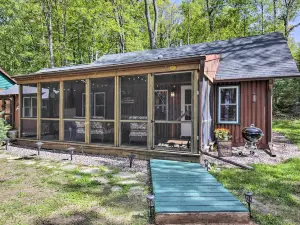 Cozy Wisconsin Getaway with Dock and Lake Access!