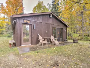 Trout Lake Ranch Cottage: 10 Acres w/ Beach Access
