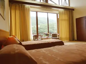 Arthurs Aghveran Resort
