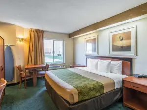 Econo Lodge North Academy