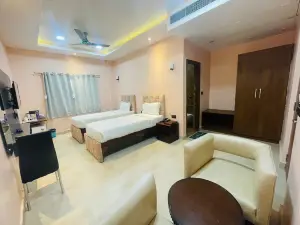 Maharaja Hotel & Banquet