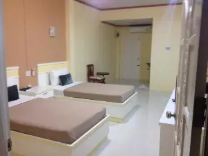 Prasobsuk Ville Hotel Kantharalak