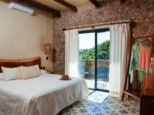 Mero Mero Hotel